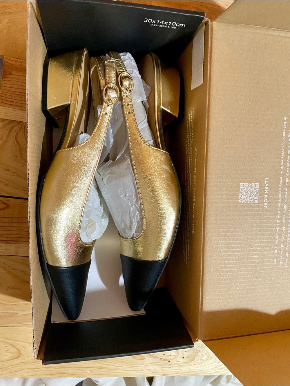 Naturalizer Gold and Black Pointed Slingback Heels with Buckle Accent